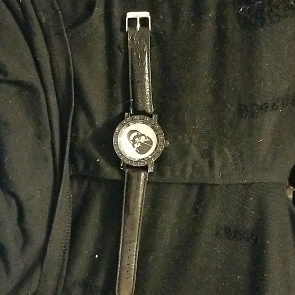 Watch - Picture 4 of 4